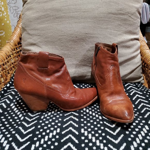 frye reina western ankle bootie